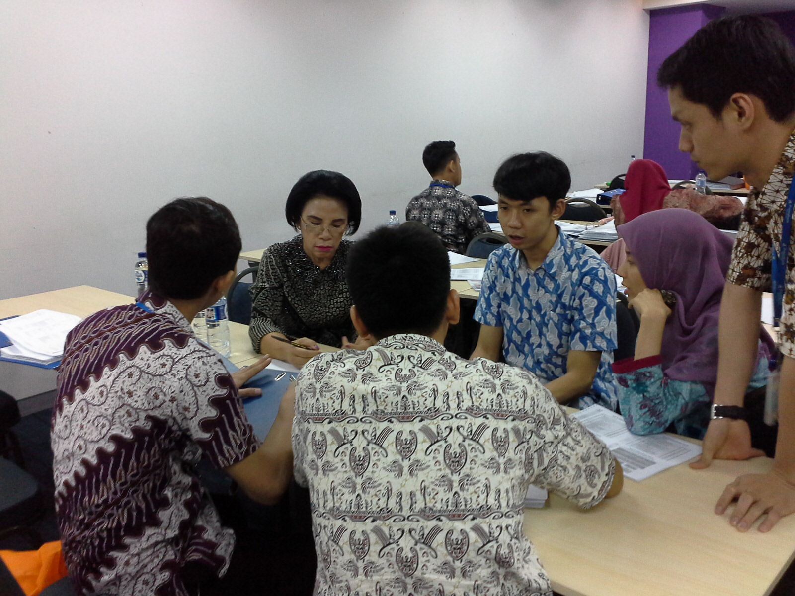 <h4>Dokumentasi Training dan Workshop Document Management System (DMS)</h4>