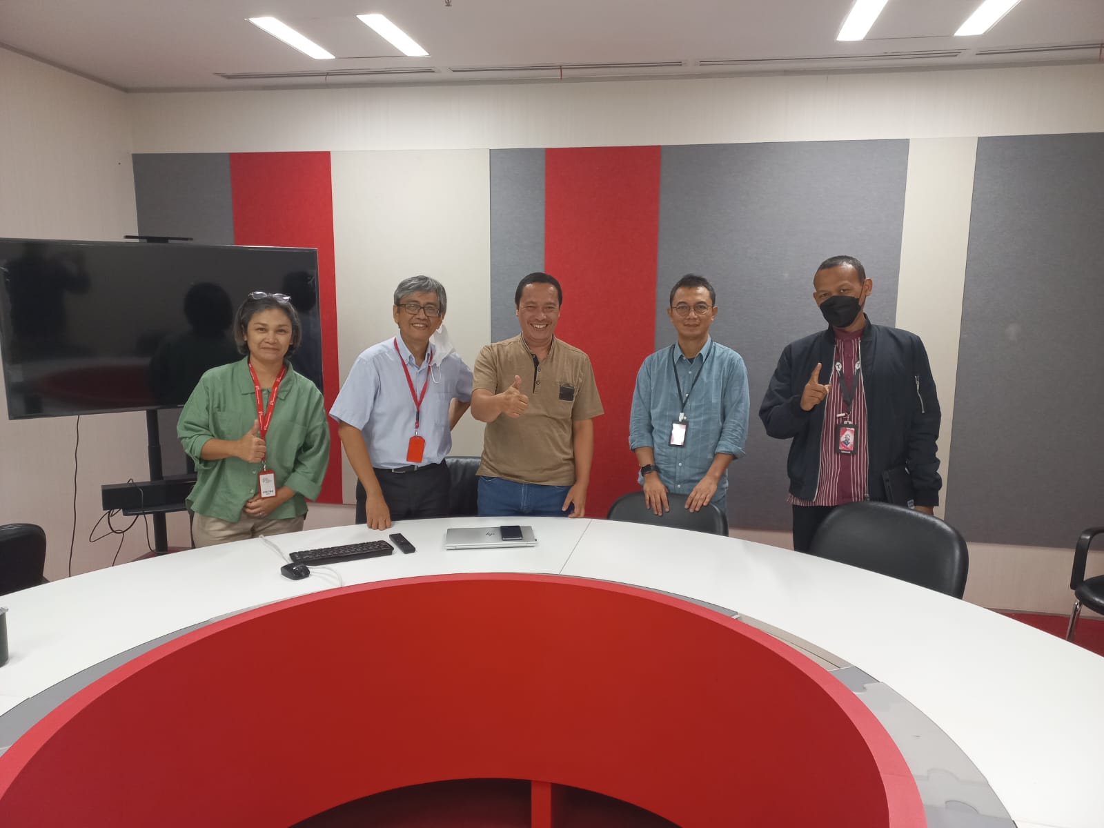 <h4>Dokumentasi Training dan Workshop Document Management System (DMS)</h4>